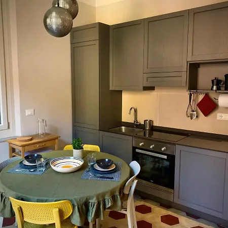 Casa In Oltretorrente דירה *