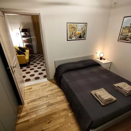 Casa In Oltretorrente شقة بارما